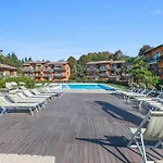 Апартаменты Blu Oltrelago Pool & - Happy *