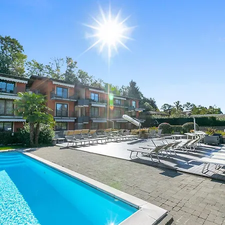 Apartman Blu Oltrelago: Leggiuno Lake Maggiore Apt W/ Shared Pool & Garden - Happy Rentals *